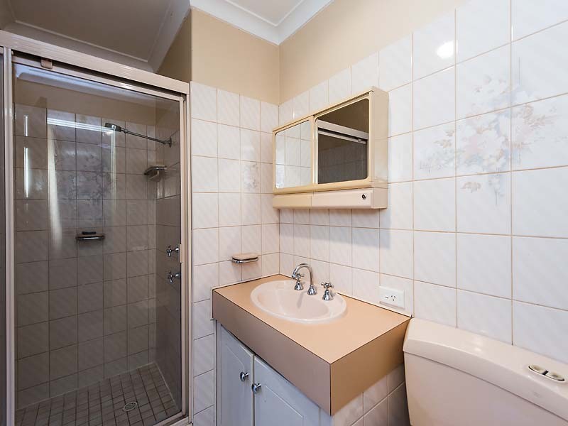 10 Burrows Place, Parmelia WA 6167