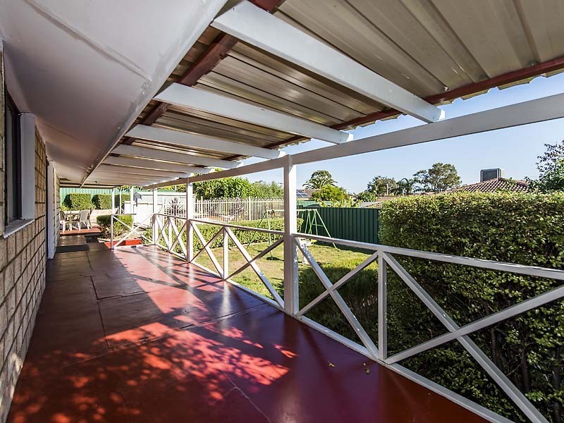 10 Burrows Place, Parmelia WA 6167