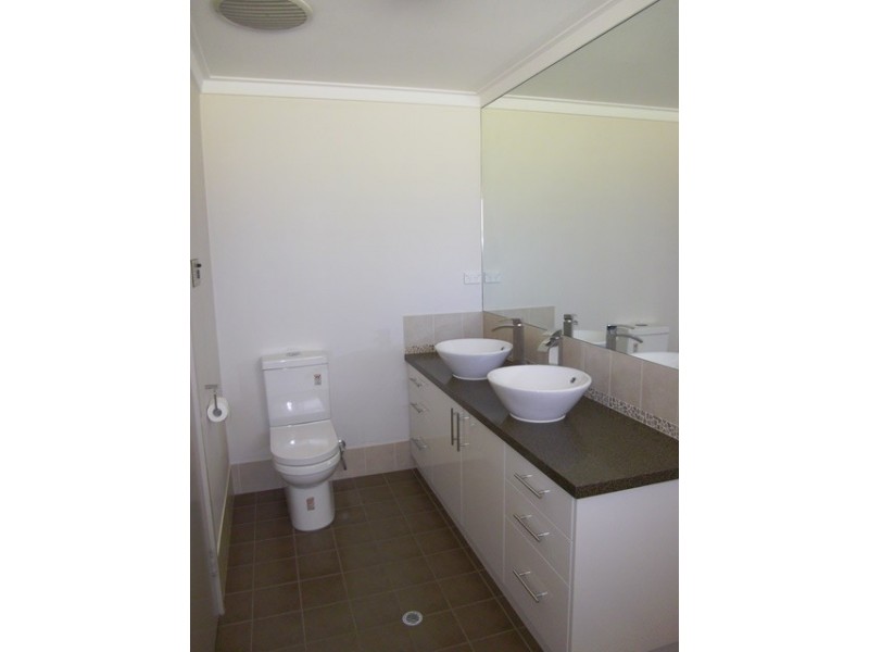 103 Meares Avenue, Parmelia WA 6167