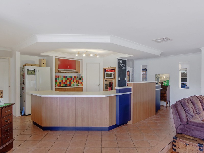 18 Yelka Way, Bertram WA 6167