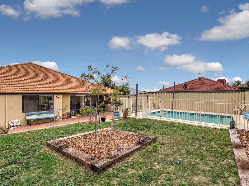 18 Yelka Way, Bertram WA 6167