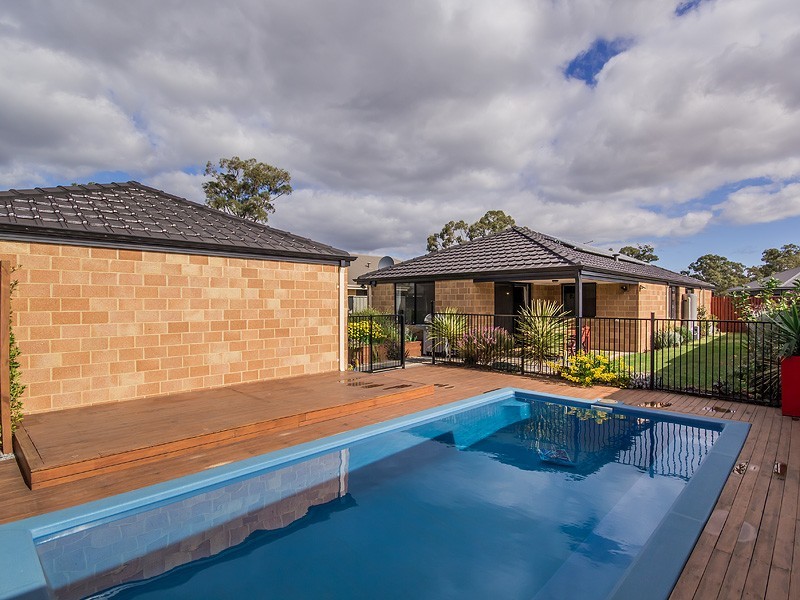 8 Southgate Lane, Wellard WA 6170