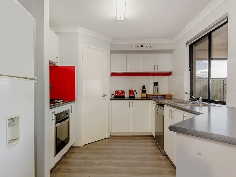 8 Southgate Lane, Wellard WA 6170