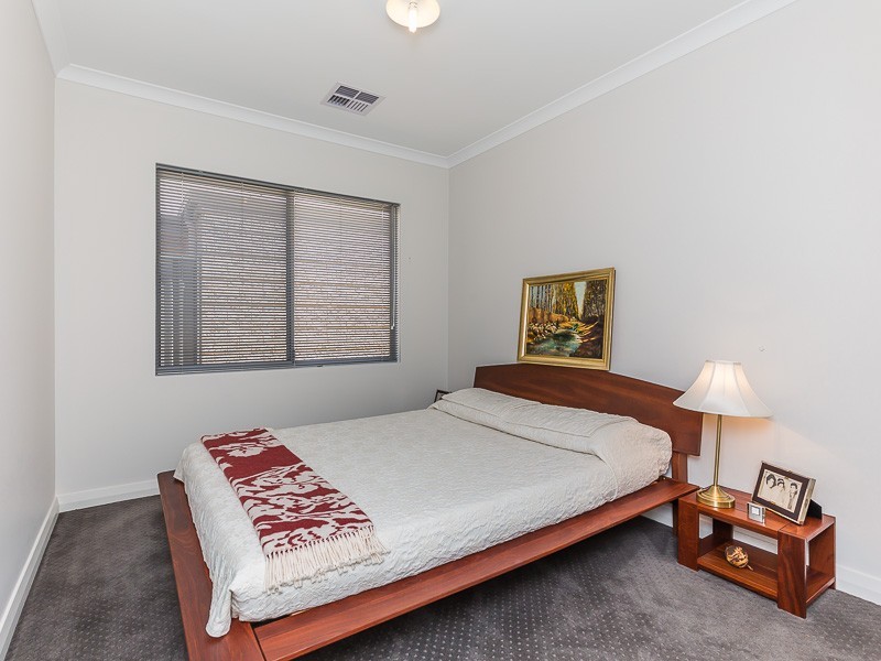 39 Runnymede Gate, Wellard WA 6170
