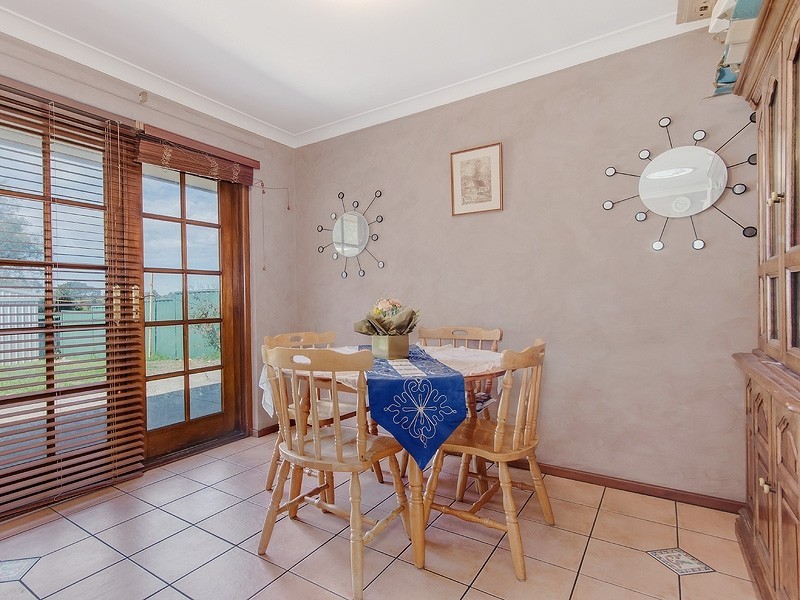 8 Jacques Place, Orelia WA 6167