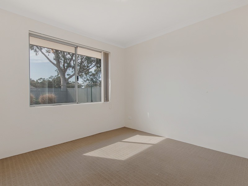 93 Dalrymple Drive, Leda WA 6170