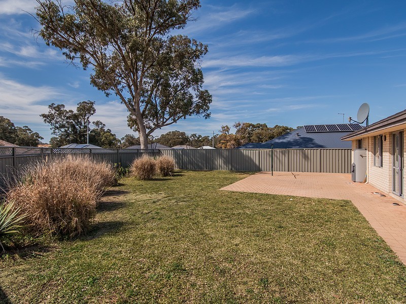 93 Dalrymple Drive, Leda WA 6170