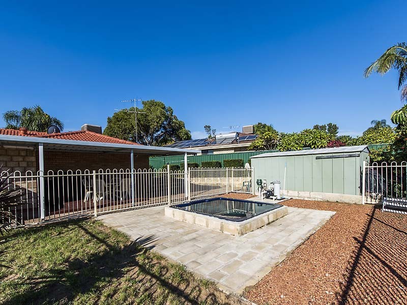 10 Burrows Place, Parmelia WA 6167