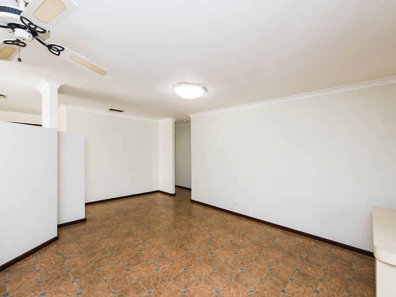 19 Leeuwin Parade, Rockingham WA 6168