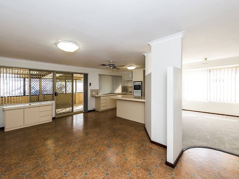 19 Leeuwin Parade, Rockingham WA 6168