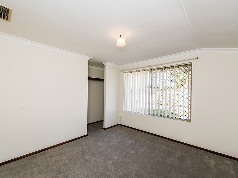 19 Leeuwin Parade, Rockingham WA 6168