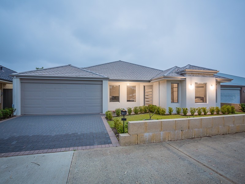 39 RUNNYMEDE GATE, Wellard WA 6170