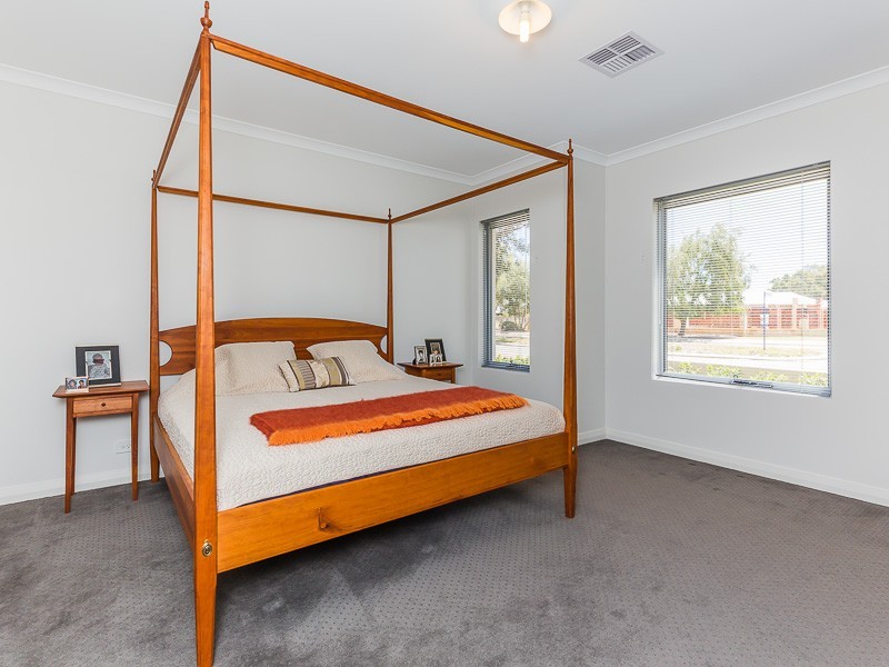 39 RUNNYMEDE GATE, Wellard WA 6170