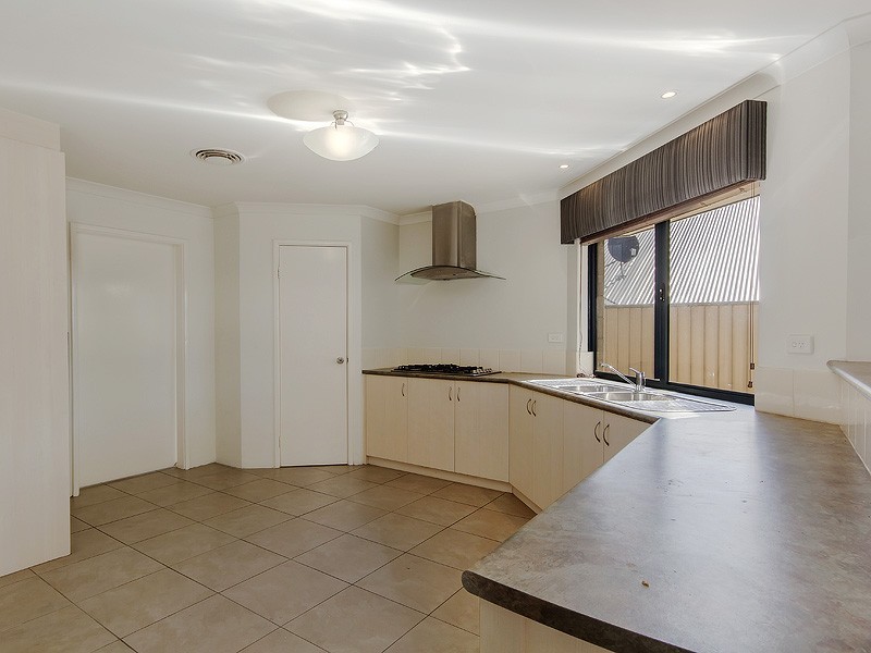 18 Ostling Avenue, Bertram WA 6167