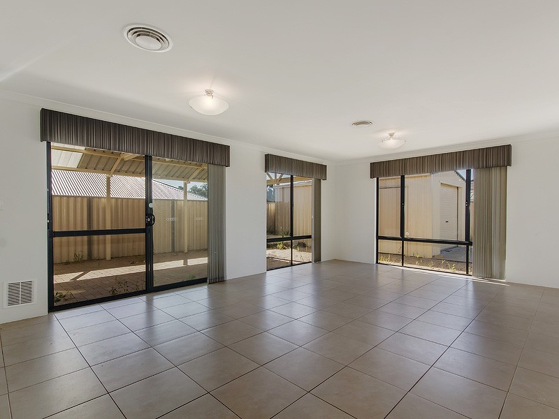 18 Ostling Avenue, Bertram WA 6167