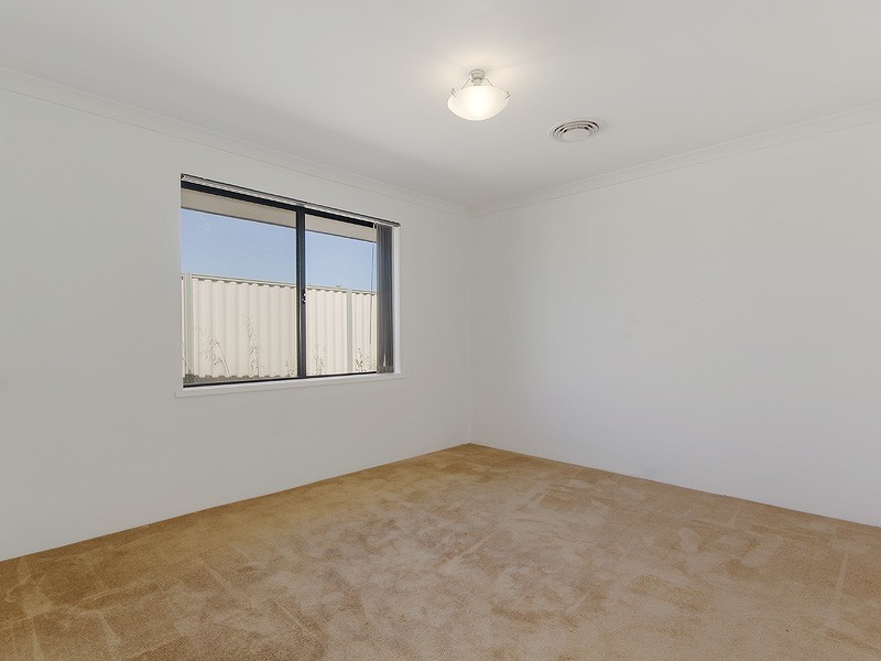 18 Ostling Avenue, Bertram WA 6167