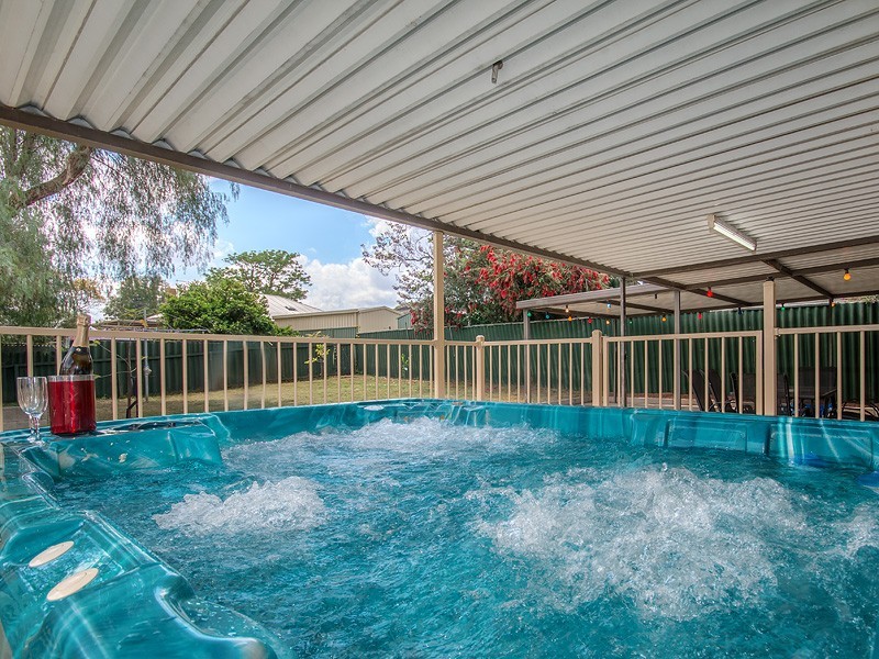 7 LARKIN COURT, Medina WA 6167