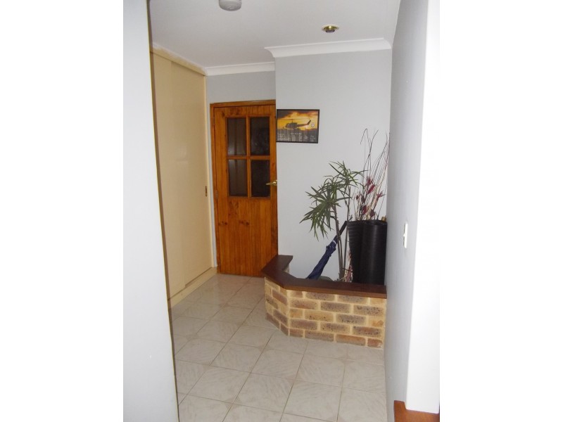 19 BOURNAN HEIGHTS, Parmelia WA 6167