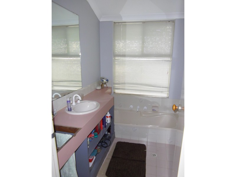 19 BOURNAN HEIGHTS, Parmelia WA 6167