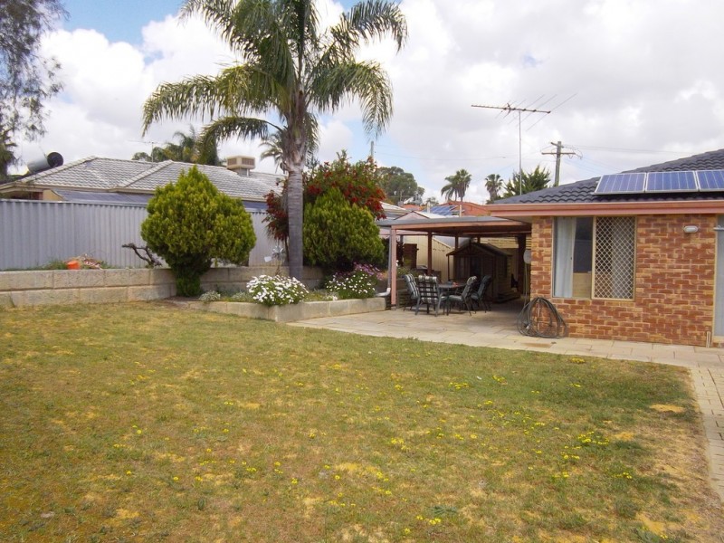 19 BOURNAN HEIGHTS, Parmelia WA 6167