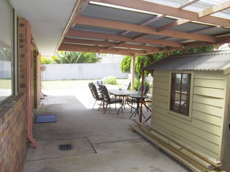 19 BOURNAN HEIGHTS, Parmelia WA 6167