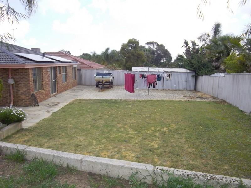 19 BOURNAN HEIGHTS, Parmelia WA 6167