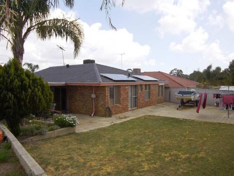 19 BOURNAN HEIGHTS, Parmelia WA 6167