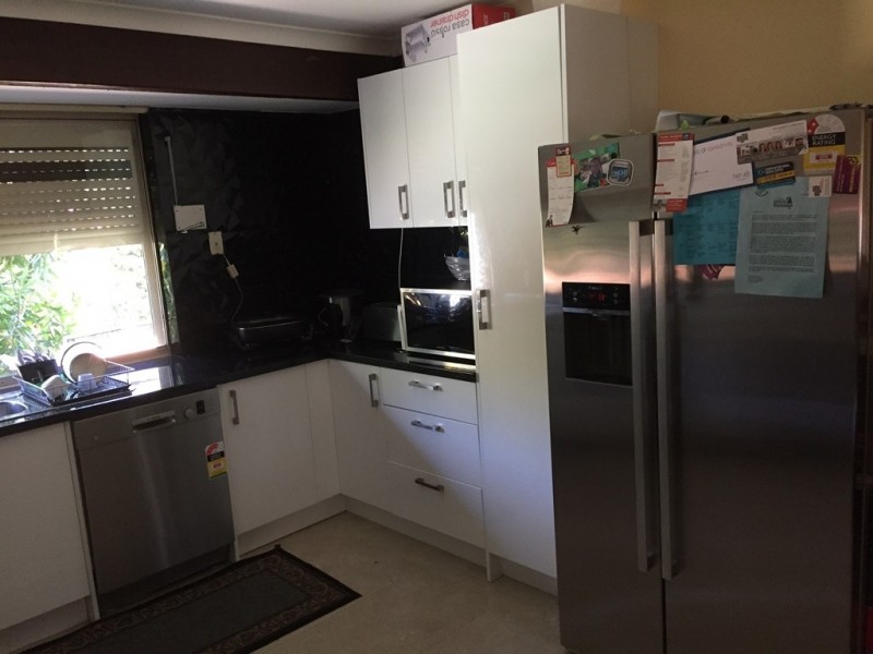 2 FERRIS GREEN, Parmelia WA 6167