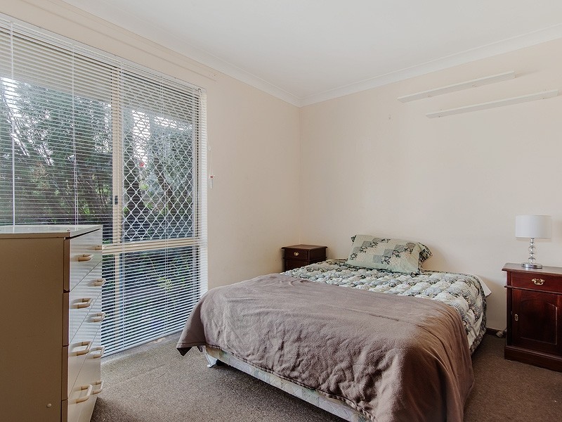 8 JACQUES PLACE, Orelia WA 6167
