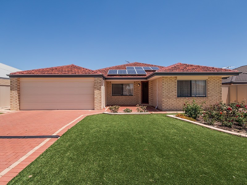 9 ADDINGHAM CRESCENT, Bertram WA 6167