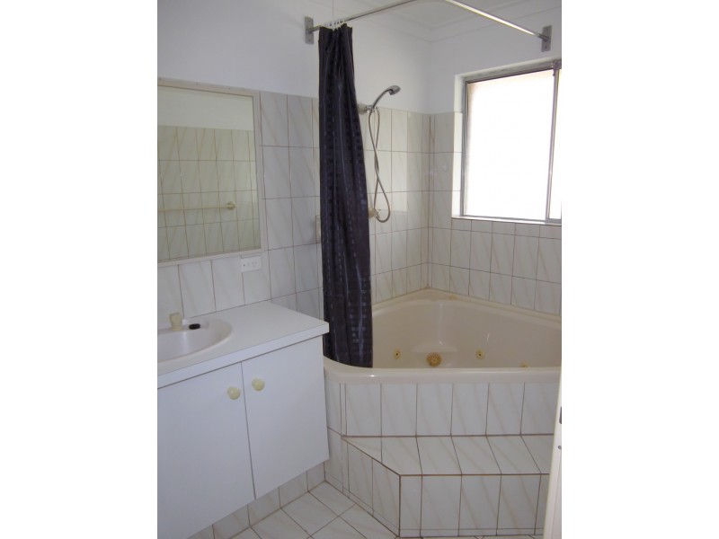 40 PEDDER WAY, Parmelia WA 6167