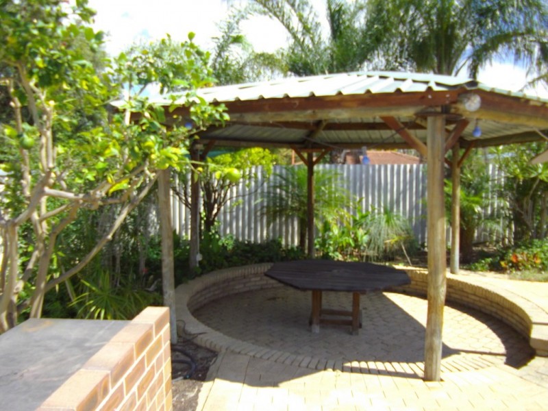 40 PEDDER WAY, Parmelia WA 6167