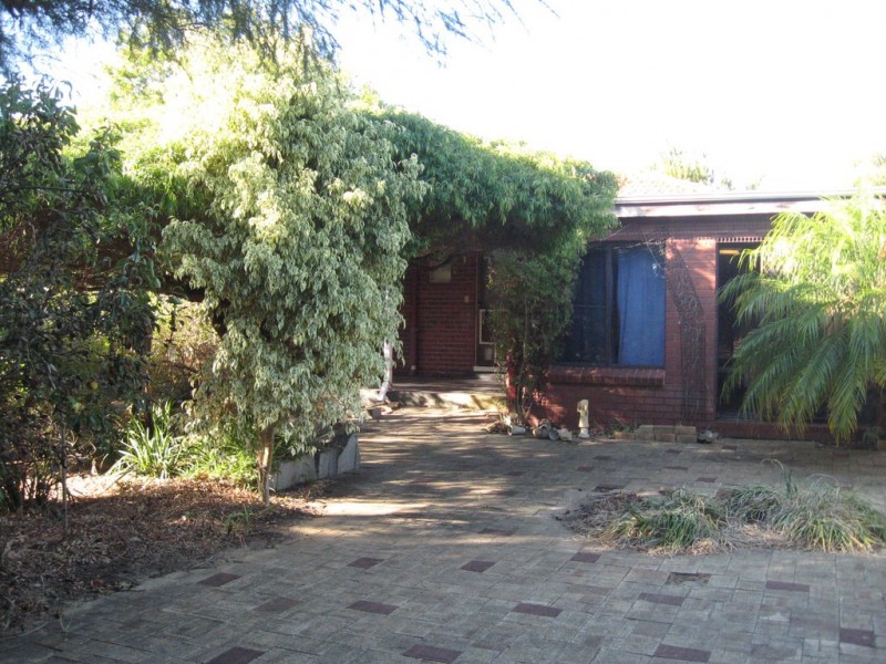 18 ADAMSON ROAD, Parmelia WA 6167