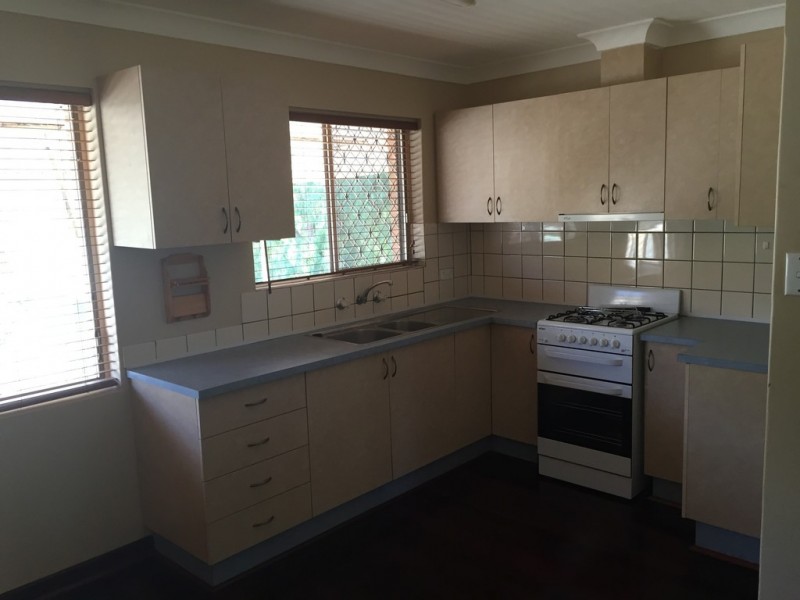 37 Pace Road, Medina WA 6167