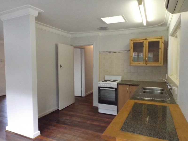 136 Calista Avenue, Calista WA 6167