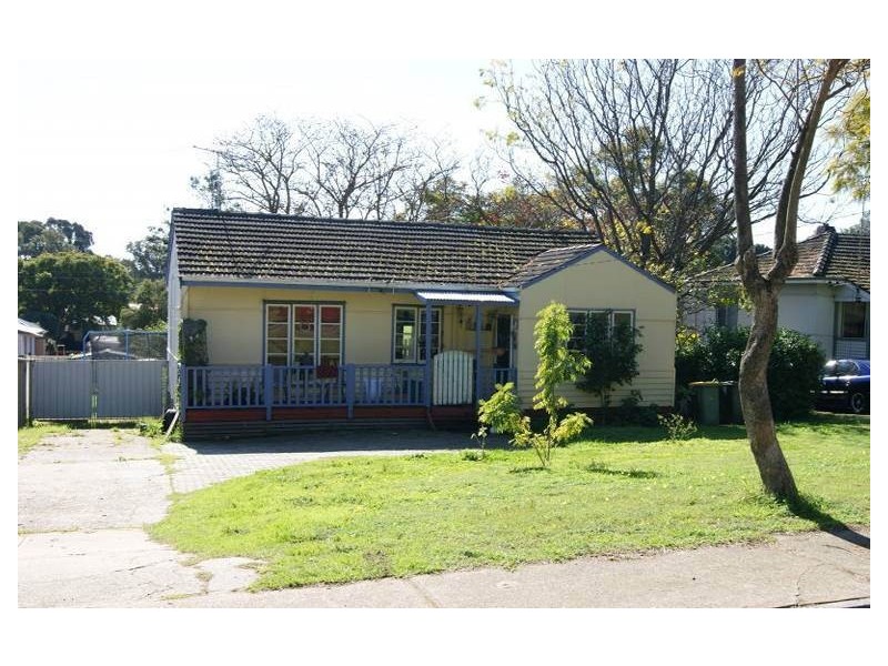 14 BUDDEN WAY, Medina WA 6167