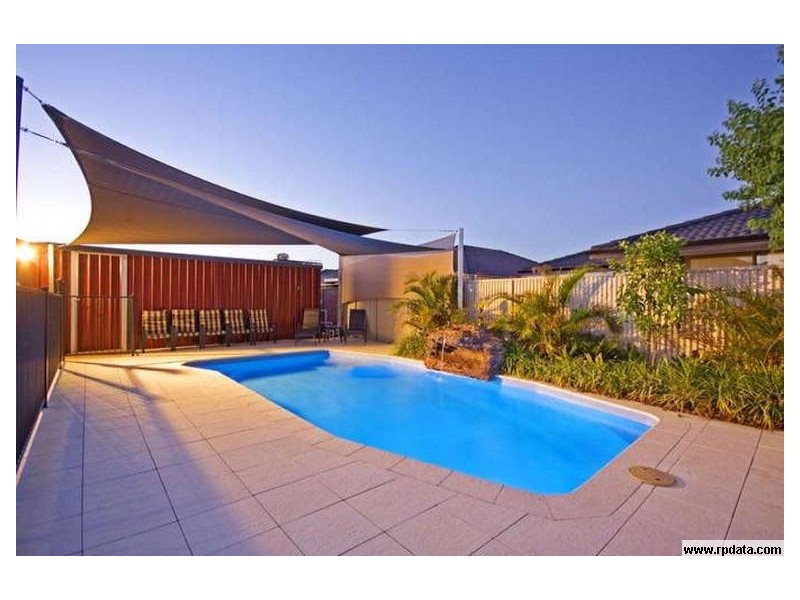 7 AMEER CRESCENT, Bertram WA 6167