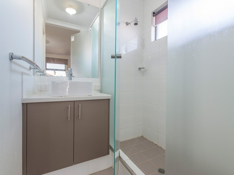 24 HEATHCOTE WAY, Bertram WA 6167