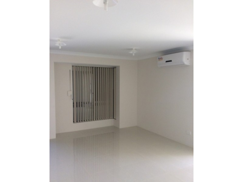 5A Surbiton Approach, Wellard WA 6170