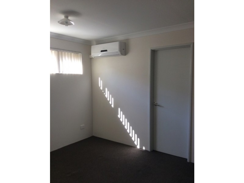 5A Surbiton Approach, Wellard WA 6170