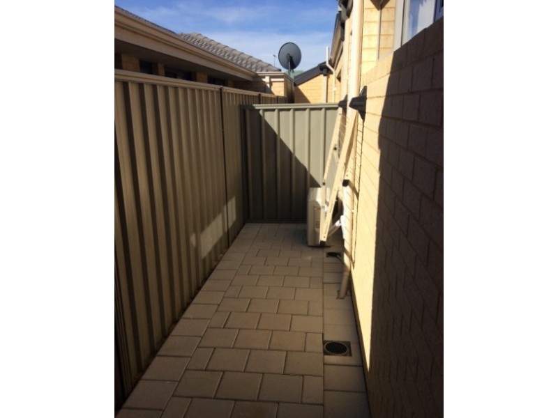 5A Surbiton Approach, Wellard WA 6170