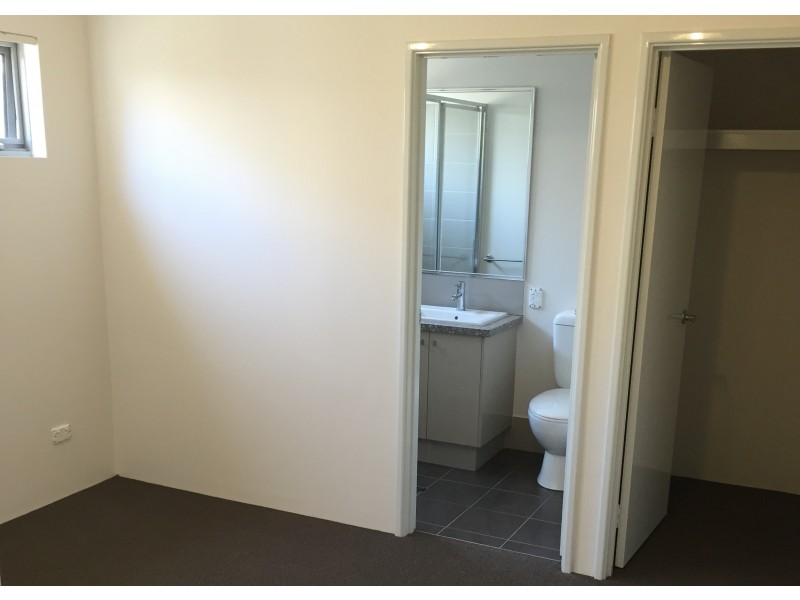 5A Surbiton Approach, Wellard WA 6170