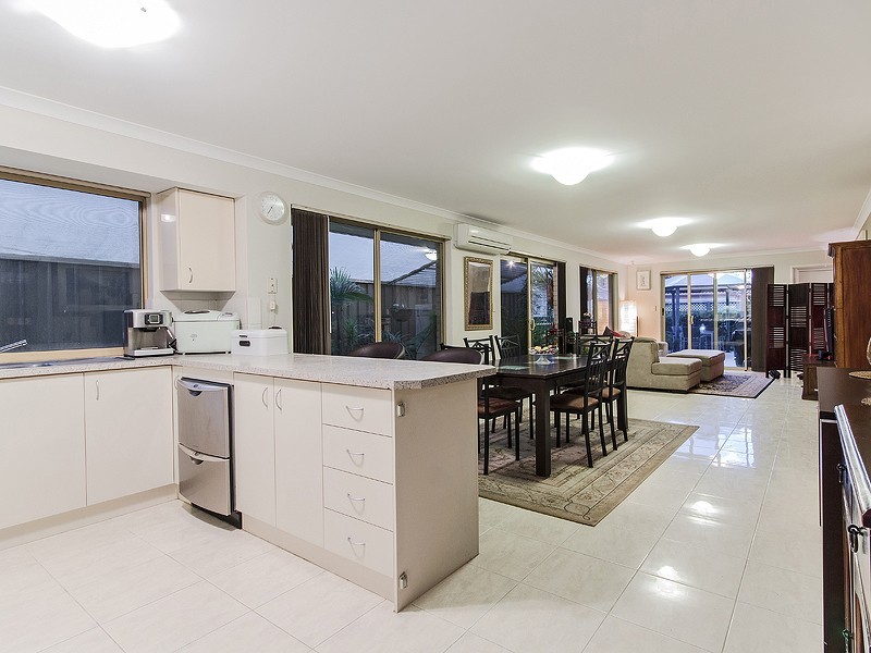 25 Wallingford Crescent, Wellard WA 6170