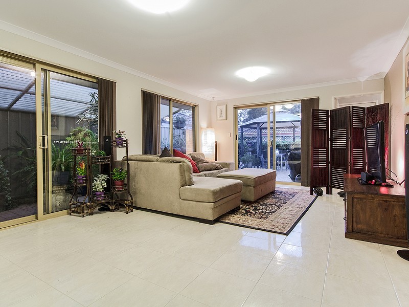 25 Wallingford Crescent, Wellard WA 6170