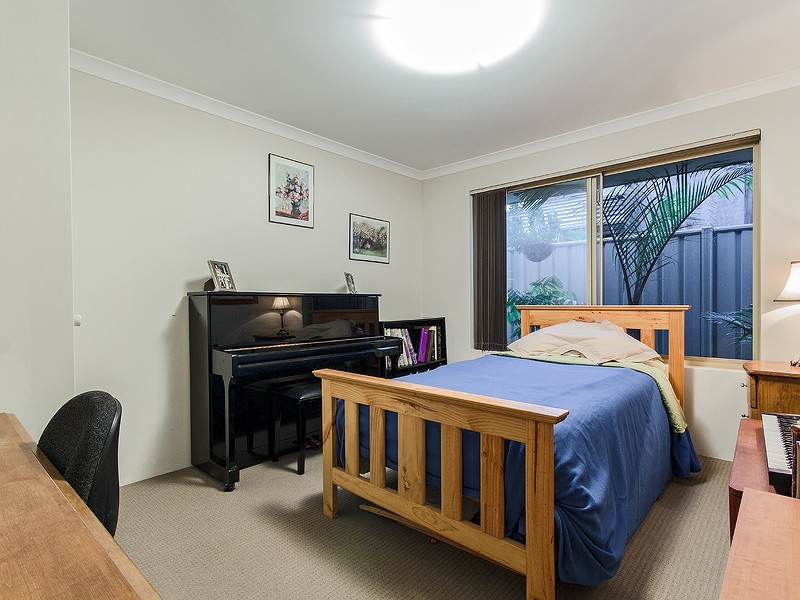 25 Wallingford Crescent, Wellard WA 6170