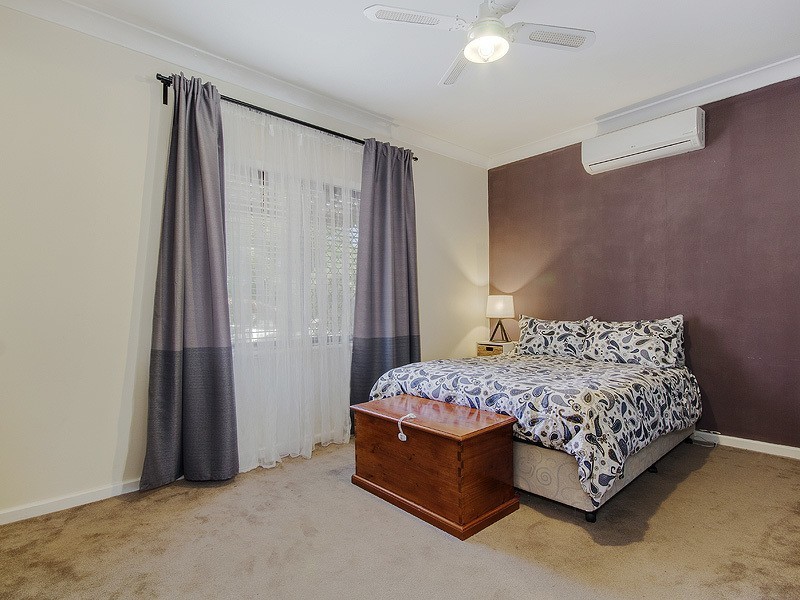 9 GROVER WAY, Medina WA 6167