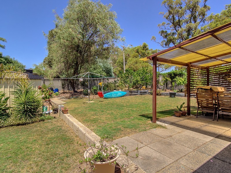 9 GROVER WAY, Medina WA 6167