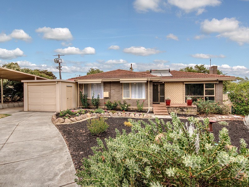 6 Coleman Road, Calista WA 6167