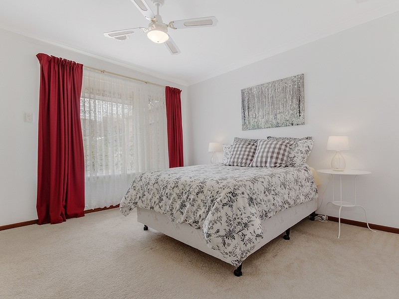 6 Coleman Road, Calista WA 6167