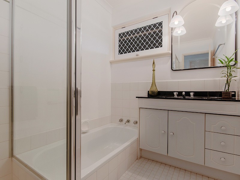 6 Coleman Road, Calista WA 6167